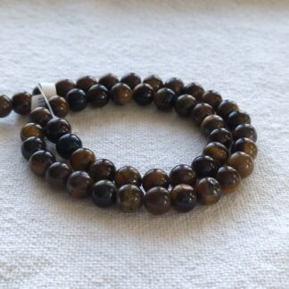 8 mm tigrisszem ásványgyöngy szálban