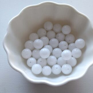 8 mm tejkvarc ásványgyöngy