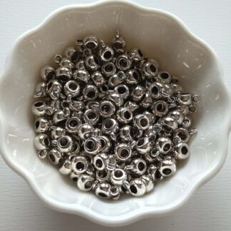 Medáltartó ezüst színű