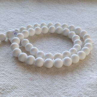 8 mm kagylóhéj matt gyöngy szálban