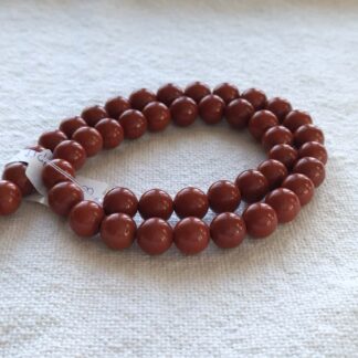 8 mm vörösjaspis ásványgyöngy szálban