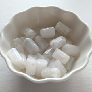 Fehér holdkő henger gyöngy