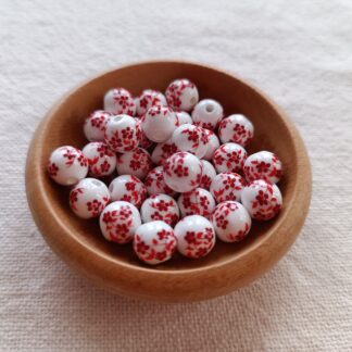 10 mm porcelán gyöngy piros virágos