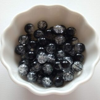 8 mm roppantott gyöngy fekete-fehér