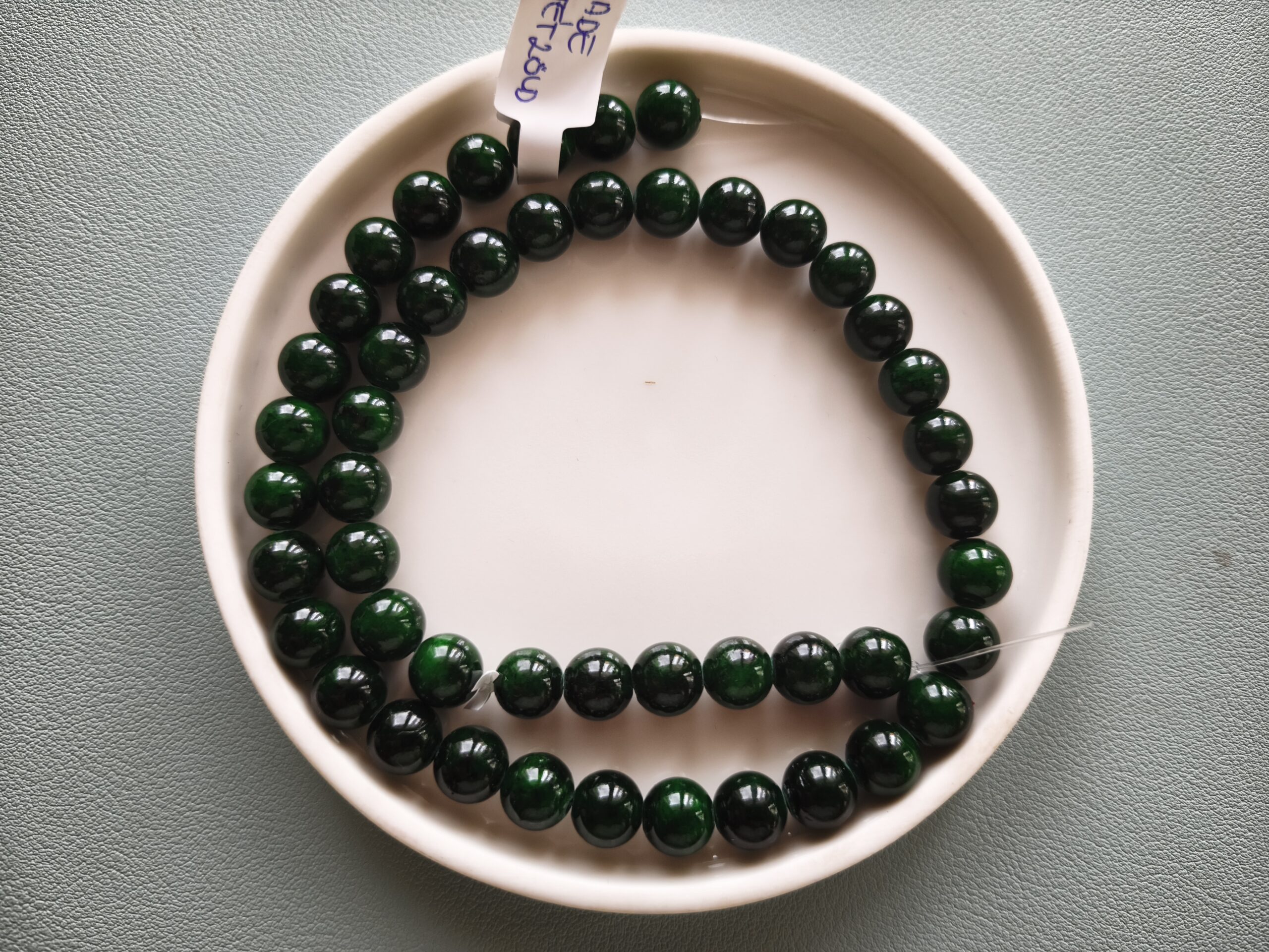 8 mm jade sötétzöld szálban