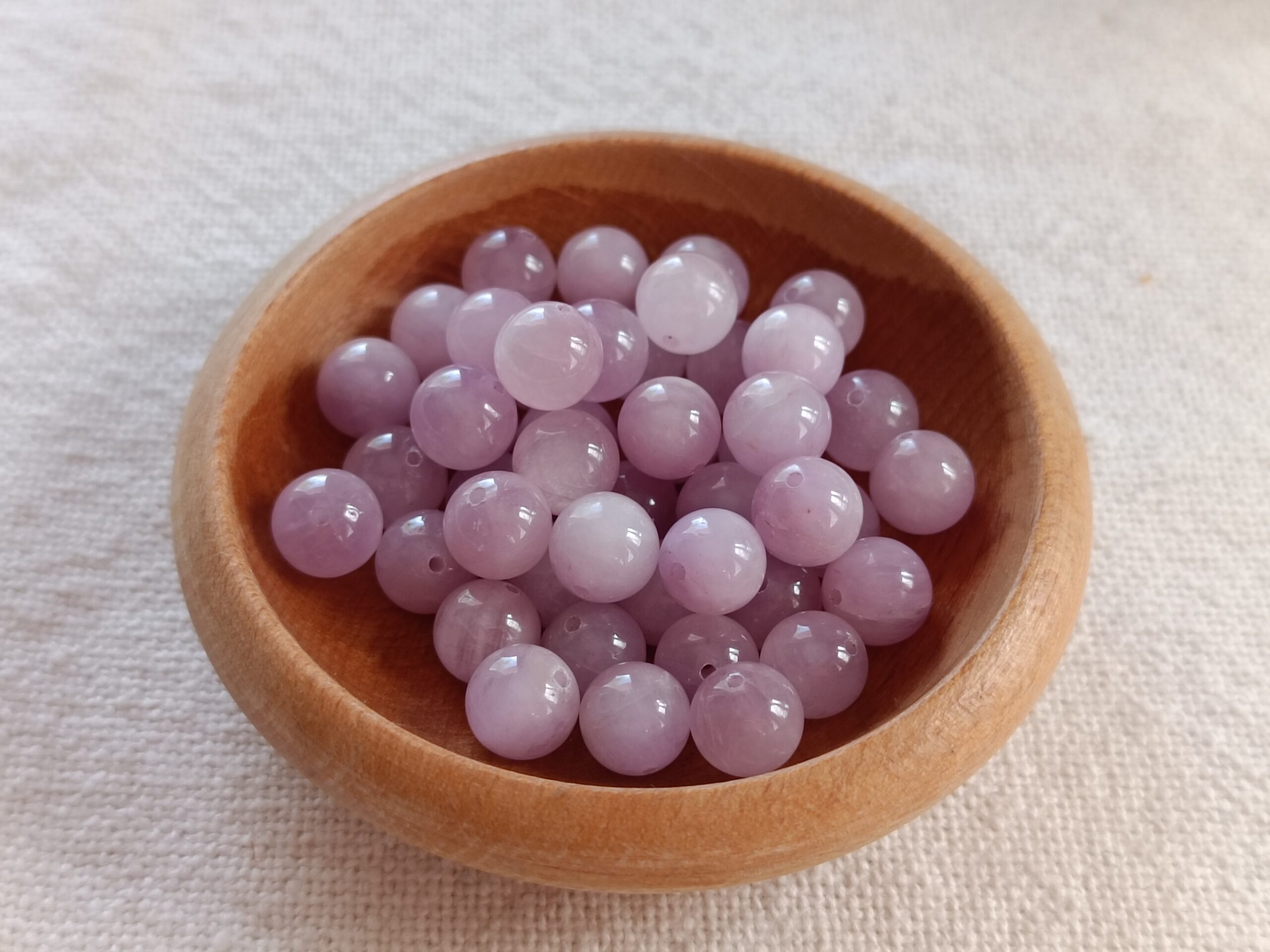 8 mm kunzit ásványgyöngy