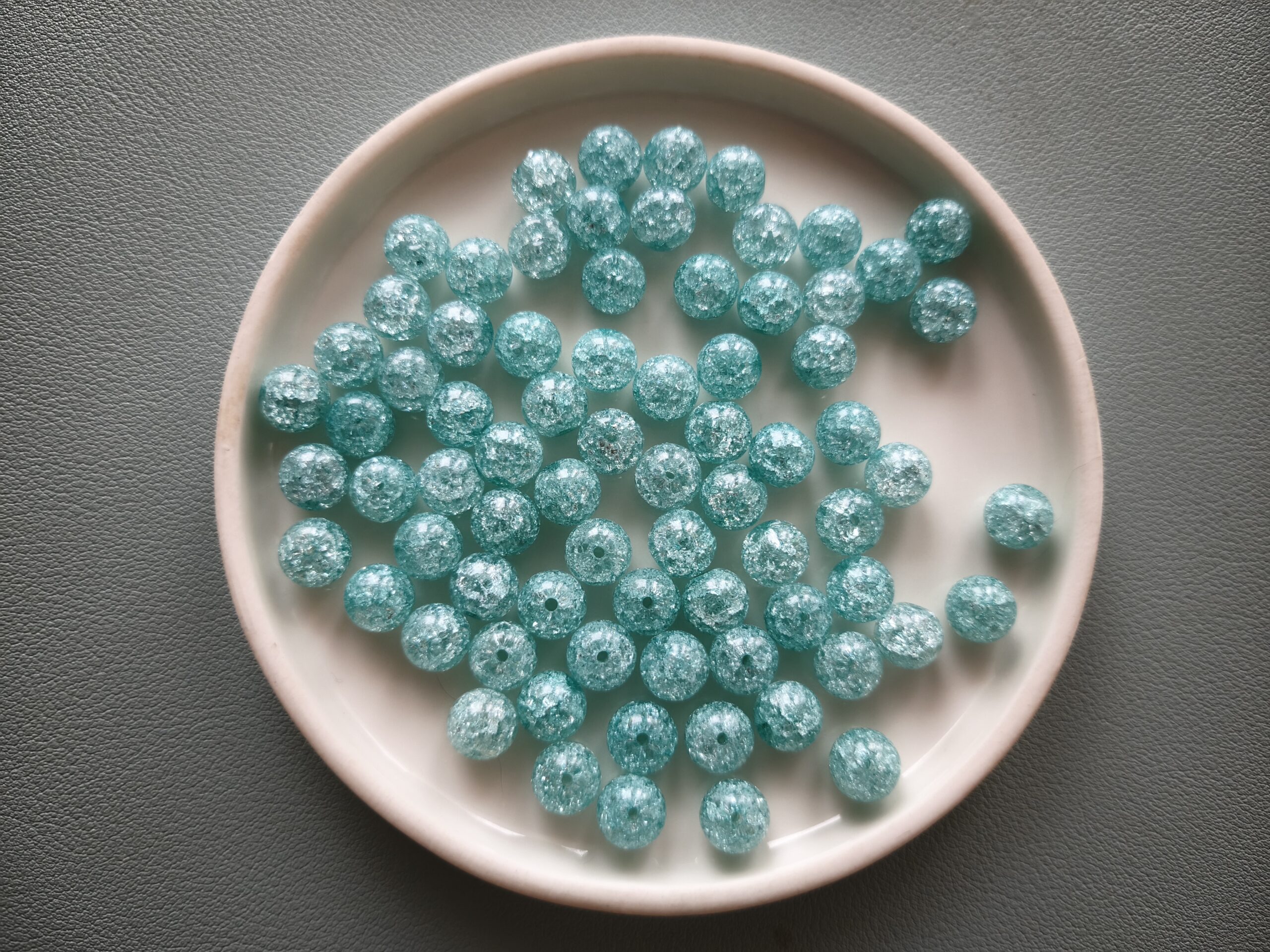 8 mm roppantott gyöngy menta