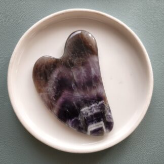 Gua sha arcmasszírozó ametiszt chevron